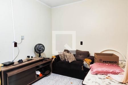 Casa à venda com 200m², 3 quartos e 4 vagas Casa à venda com 200m², 3 quartos e 4 vagasQuarto 2