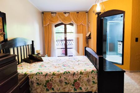 Casa à venda com 200m², 3 quartos e 4 vagas Casa à venda com 200m², 3 quartos e 4 vagasSuite