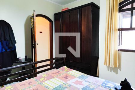 Casa à venda com 200m², 3 quartos e 4 vagas Casa à venda com 200m², 3 quartos e 4 vagasQuarto 3