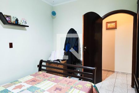 Casa à venda com 200m², 3 quartos e 4 vagas Casa à venda com 200m², 3 quartos e 4 vagasQuarto 3