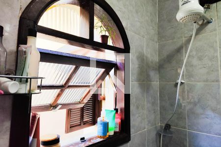 Casa à venda com 200m², 3 quartos e 4 vagas Casa à venda com 200m², 3 quartos e 4 vagasBanheiro Social