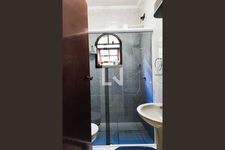 Casa à venda com 200m², 3 quartos e 4 vagas Casa à venda com 200m², 3 quartos e 4 vagasBanheiro Social