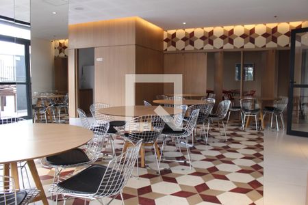 Apartamento à venda com 92m², 2 quartos e 1 vagaÁrea comum