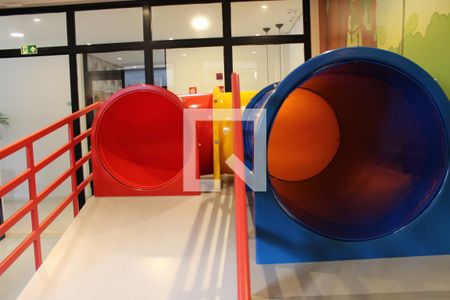 Apartamento à venda com 92m², 2 quartos e 1 vagaÁrea comum