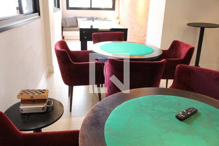 Apartamento à venda com 92m², 2 quartos e 1 vagaÁrea comum