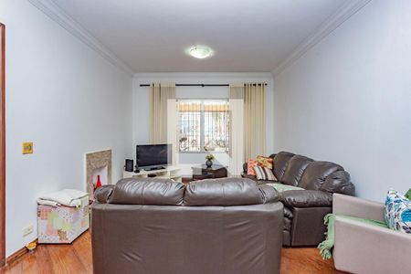 Casa à venda com 128m², 3 quartos e 2 vagasSala