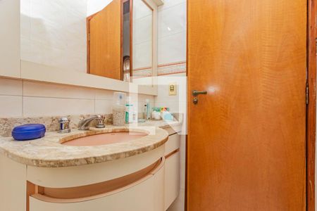 Casa à venda com 128m², 3 quartos e 2 vagasBanheiro da Suíte