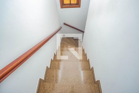 Casa à venda com 128m², 3 quartos e 2 vagasEscada