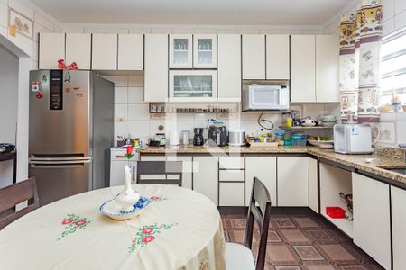 Casa à venda com 128m², 3 quartos e 2 vagasCozinha