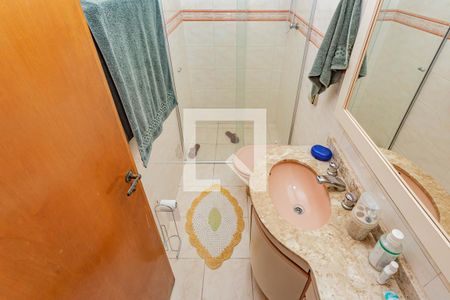 Casa à venda com 128m², 3 quartos e 2 vagasBanheiro da Suíte