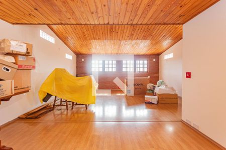 Casa à venda com 128m², 3 quartos e 2 vagasSotão