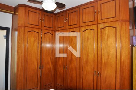 Apartamento à venda com 104m², 3 quartos e 2 vagasQuarto 01 com Suíte