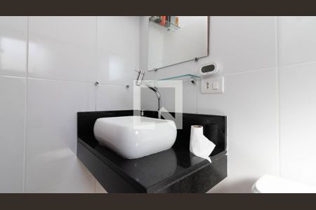 Casa à venda com 270m², 3 quartos e 3 vagasBanheiro da Suíte 2