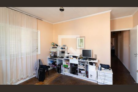 Casa à venda com 371m², 3 quartos e 2 vagasSuíte