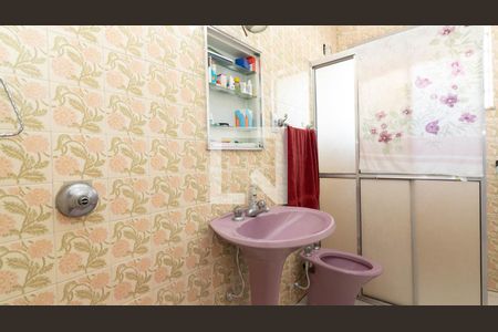 Casa à venda com 371m², 3 quartos e 2 vagasBanheiro