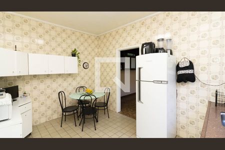 Casa à venda com 371m², 3 quartos e 2 vagasCozinha