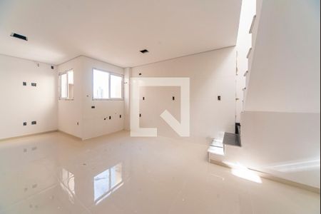 Apartamento à venda com 115m², 2 quartos e 2 vagas Apartamento à venda com 115m², 2 quartos e 2 vagasCozinha