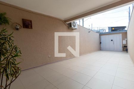 Casa à venda com 120m², 3 quartos e 2 vagas Casa à venda com 120m², 3 quartos e 2 vagasGaragem