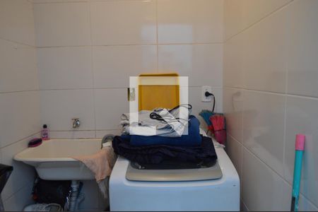 Casa à venda com 100m², 3 quartos e 1 vagaÁrea de Serviço