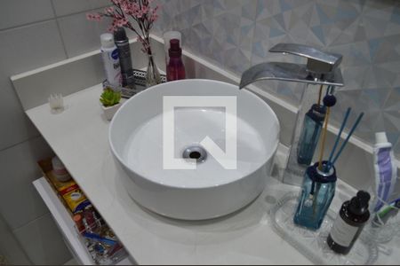 Casa à venda com 100m², 3 quartos e 1 vagaBanheiro da Suíte 2