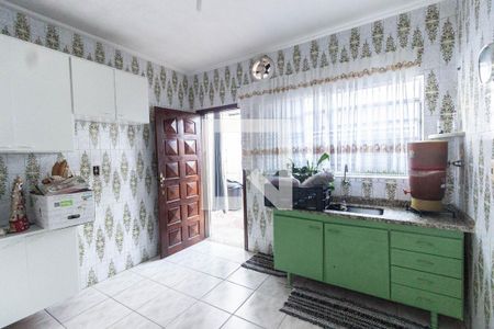 Casa à venda com 250m², 3 quartos e 5 vagas Casa à venda com 250m², 3 quartos e 5 vagasCasa 1 Cozinha