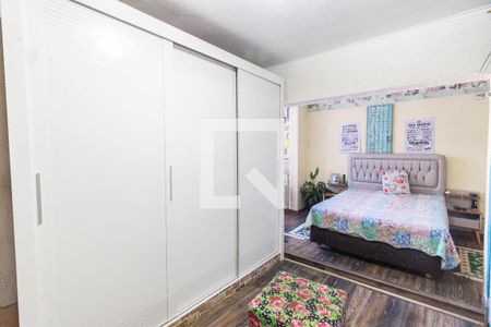 Casa à venda com 250m², 3 quartos e 5 vagas Casa à venda com 250m², 3 quartos e 5 vagasCasa 2 Quarto