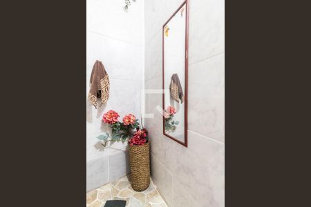 Casa à venda com 250m², 3 quartos e 5 vagas Casa à venda com 250m², 3 quartos e 5 vagasCasa 2 Banheiro de serviço