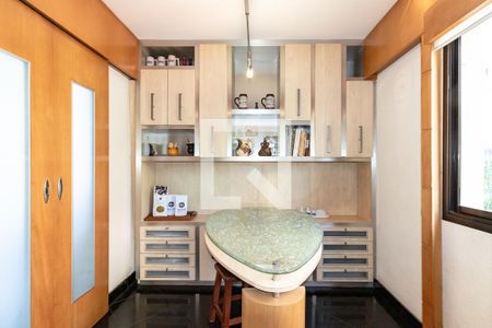 Apartamento à venda com 228m², 4 quartos e 4 vagas Apartamento à venda com 228m², 4 quartos e 4 vagasCopa