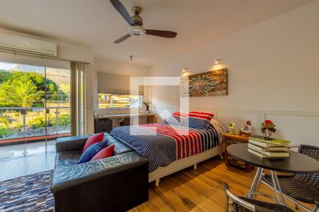 Casa de condomínio à venda com 303m², 4 quartos e 2 vagasSuíte 1