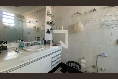 Apartamento à venda com 212m², 3 quartos e 2 vagasQuarto Suíte