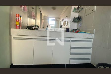 Apartamento à venda com 212m², 3 quartos e 2 vagasQuarto Suíte