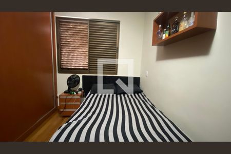 Apartamento à venda com 212m², 3 quartos e 2 vagasQuarto 3