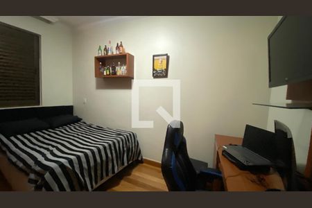 Apartamento à venda com 212m², 3 quartos e 2 vagasQuarto 3