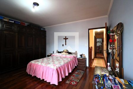 Casa à venda com 192m², 3 quartos e 4 vagasSuíte