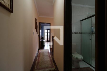 Casa à venda com 192m², 3 quartos e 4 vagasCorredor dos Quartos