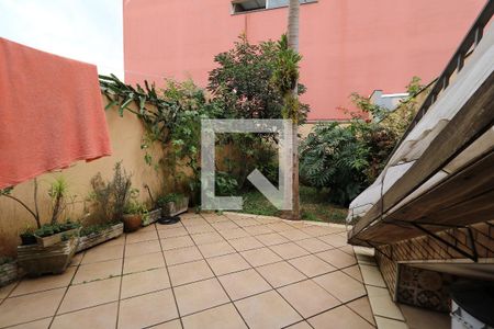 Casa à venda com 192m², 3 quartos e 4 vagasQuintal e Jardim