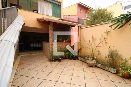 Casa à venda com 192m², 3 quartos e 4 vagasQuintal e Jardim