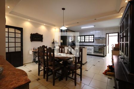 Casa à venda com 192m², 3 quartos e 4 vagasCozinha