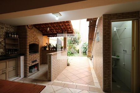 Casa à venda com 192m², 3 quartos e 4 vagasÁrea Social - Churrasqueira