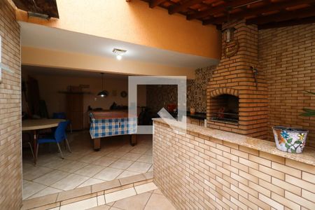 Casa à venda com 192m², 3 quartos e 4 vagasÁrea Social - Churrasqueira