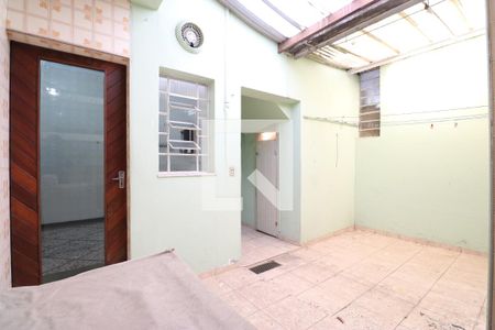 Casa à venda com 85m², 3 quartos e sem vagaQuintal