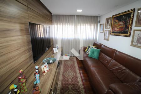 Apartamento à venda com 237m², 4 quartos e 4 vagasSala