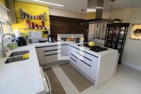 Apartamento à venda com 237m², 4 quartos e 4 vagasCozinha