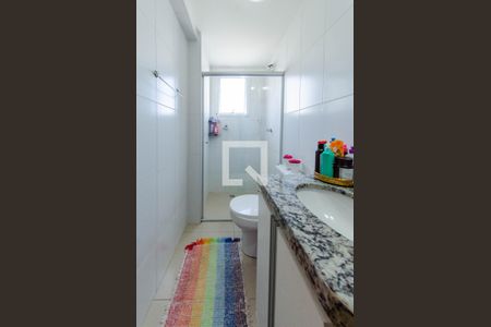 Apartamento à venda com 64m², 2 quartos e 1 vaga Apartamento à venda com 64m², 2 quartos e 1 vagaBanheiro