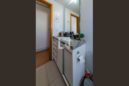 Apartamento à venda com 64m², 2 quartos e 1 vaga Apartamento à venda com 64m², 2 quartos e 1 vagaBanheiro suíte