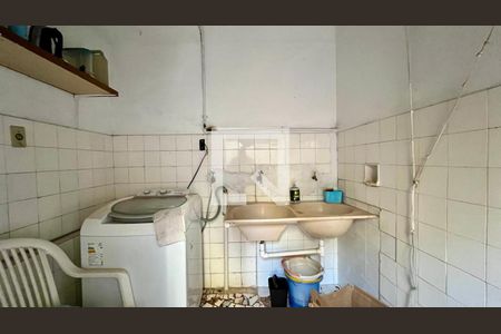 Casa à venda com 152m², 4 quartos e sem vagaÁrea de Serviço