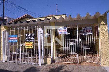 Casa à venda com 141m², 2 quartos e 2 vagasFachada