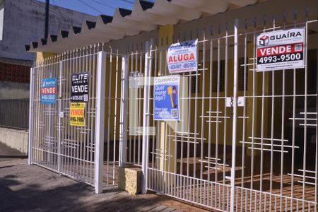 Casa à venda com 141m², 2 quartos e 2 vagasPlaca