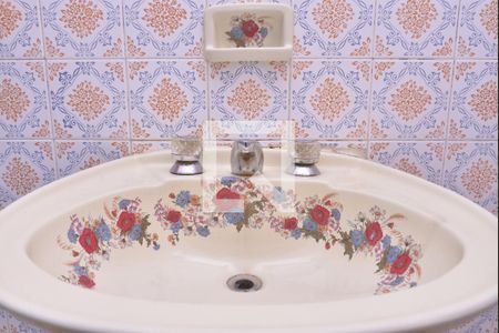 Casa à venda com 141m², 2 quartos e 2 vagasBanheiro