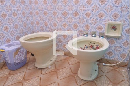 Casa à venda com 141m², 2 quartos e 2 vagasBanheiro